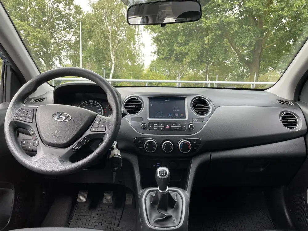 Hyundai I10 1.0i Comfort 67PK | Navigatie | Carplay | Cruise uit 2019, foto 3