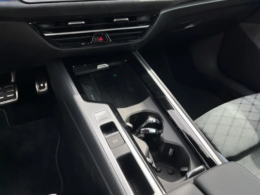 Volkswagen Passat Variant 1.5 eHybrid R-Line Business | Trek uit 2025, foto 19
