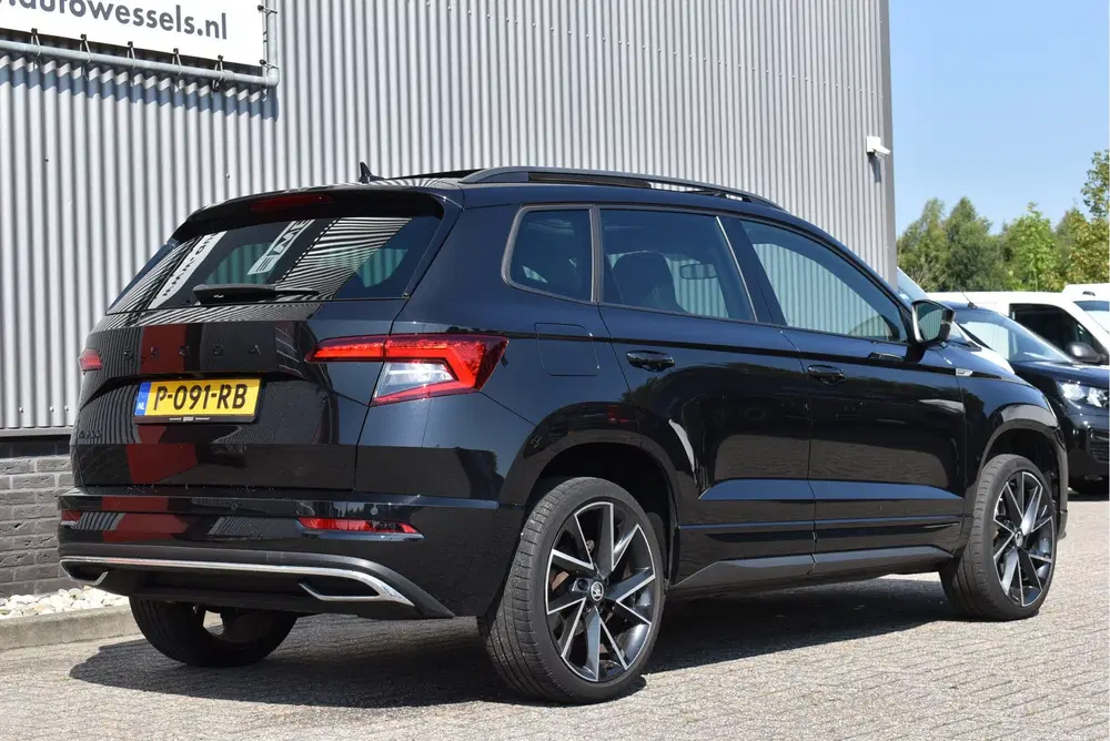Skoda Karoq 1.5 TSI ACT Sportline Business Panorama uit 2022, foto 15