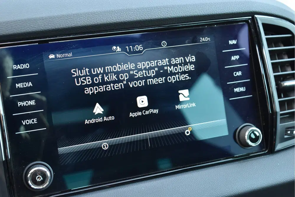 Skoda Karoq 1.5 TSI ACT Sportline Business Panorama uit 2022, foto 17