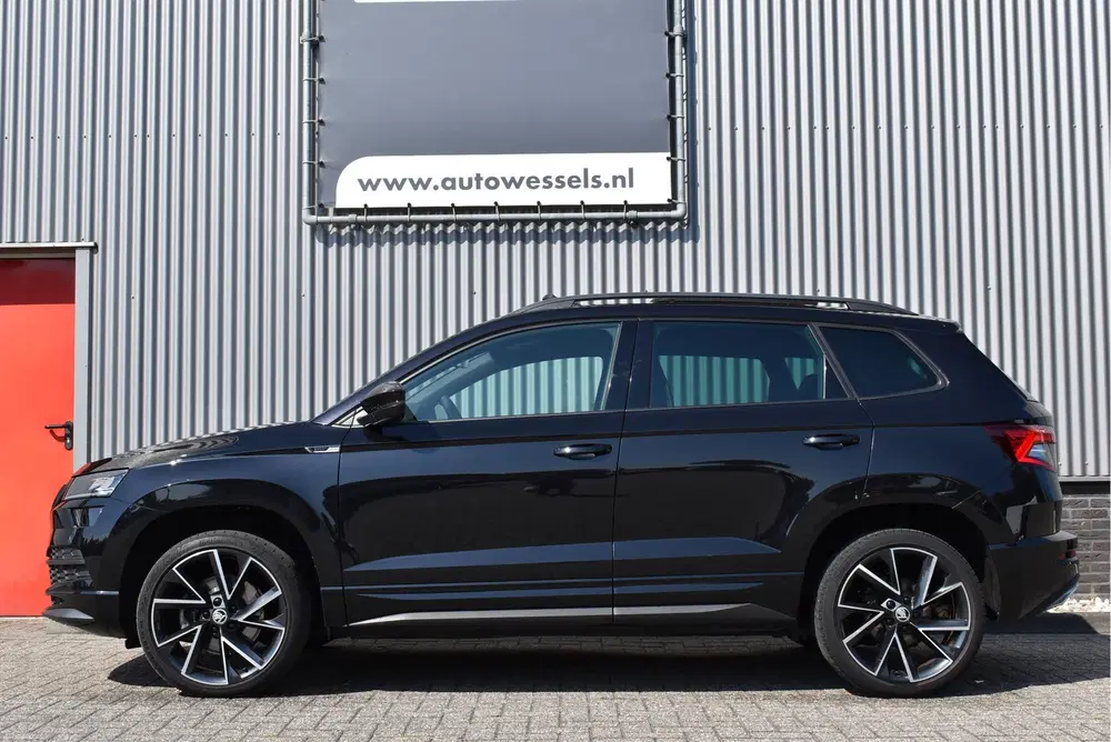 Skoda Karoq 1.5 TSI ACT Sportline Business Panorama uit 2022, foto 6