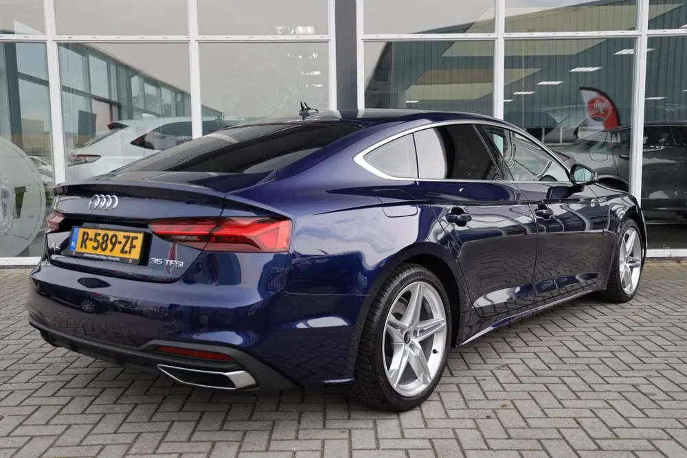 Audi A5 35 TFSI Pro Line uit 2023, foto 3