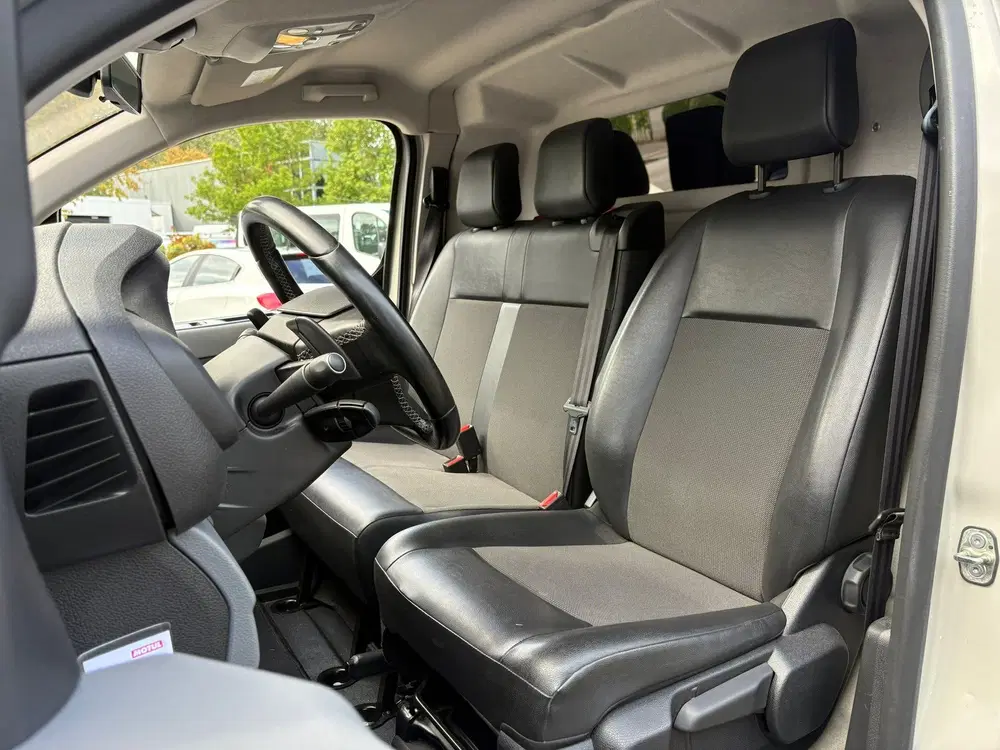 Citroën Jumpy Citroen Jumpy 2.0 BlueHDI 180 XL Driver AU uit 2020, foto 10