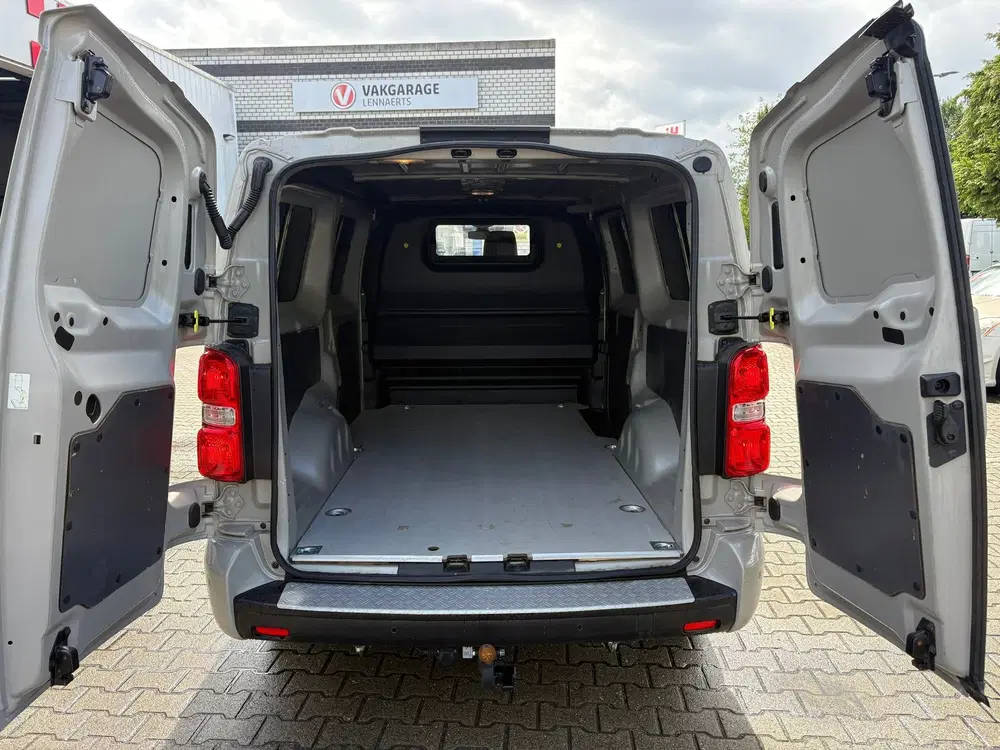 Citroën Jumpy Citroen Jumpy 2.0 BlueHDI 180 XL Driver AU uit 2020, foto 20