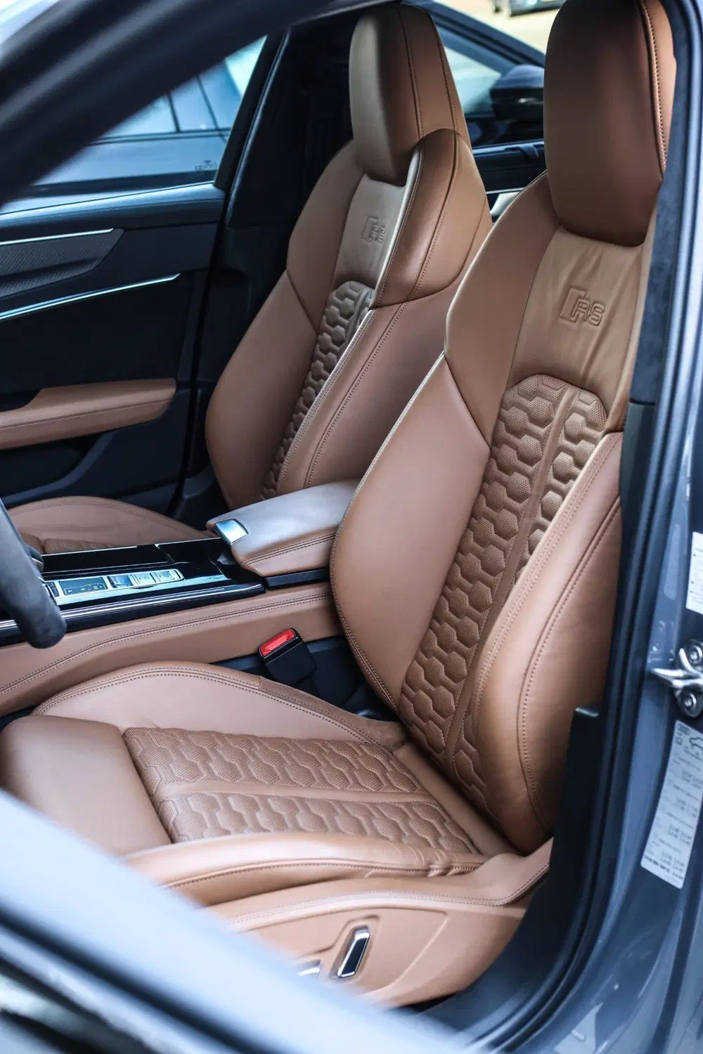 Audi RS6 TFSI Quattro *Keramisch*Carbon*Pano*Indivi uit 2021, foto 4
