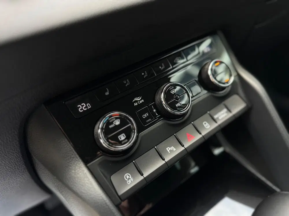 Skoda Karoq 1.5 TSI ACT Business Edition Plus uit 2021, foto 12