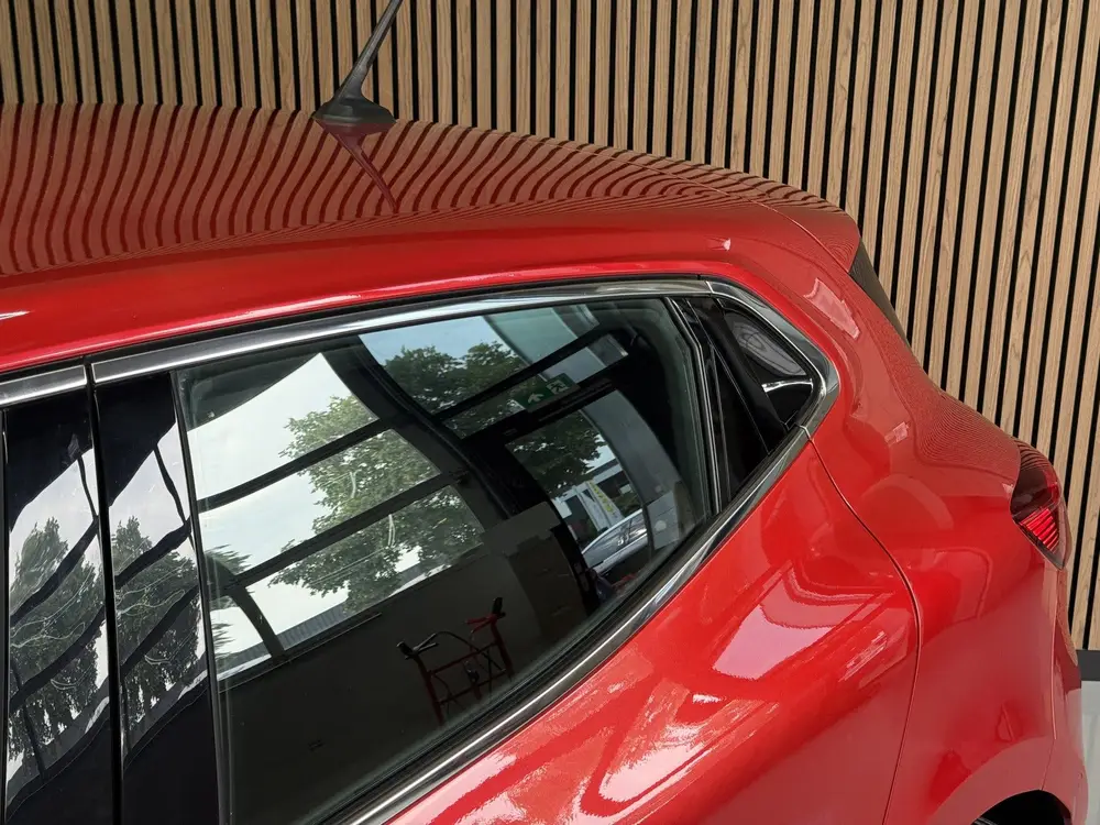 Renault Clio 1.0 TCe 100pk Edition One | Groot Navi | Bose | uit 2019, foto 19