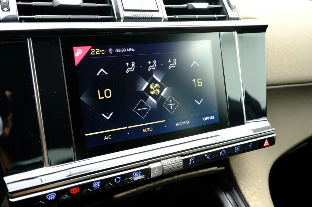DS Automobiles 7 Crossback DS 7 Crossback 1.6 PureTech Be Chic|LED|trekhaak|dealeronder uit 2019, foto 13