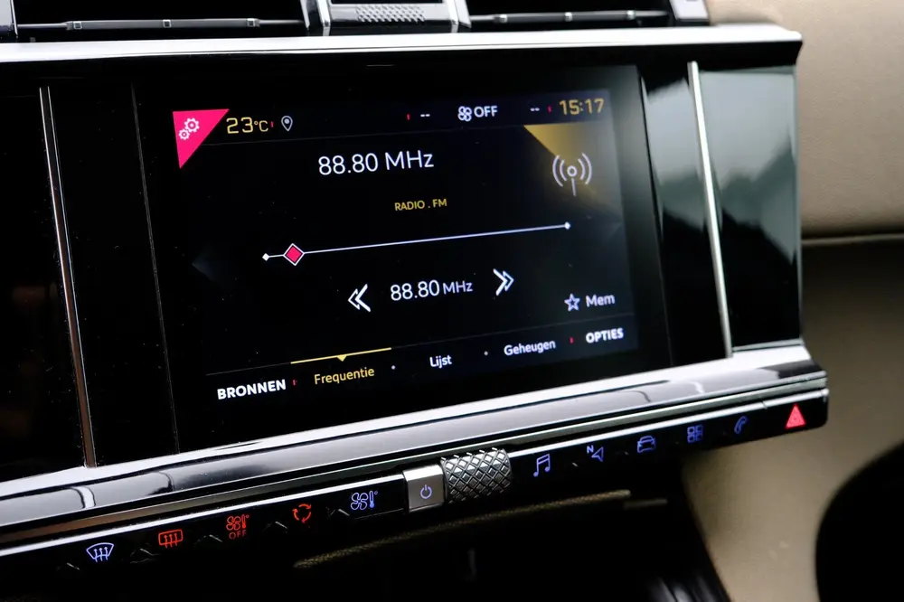 DS Automobiles 7 Crossback DS 7 Crossback 1.6 PureTech Be Chic|LED|trekhaak|dealeronder uit 2019, foto 15