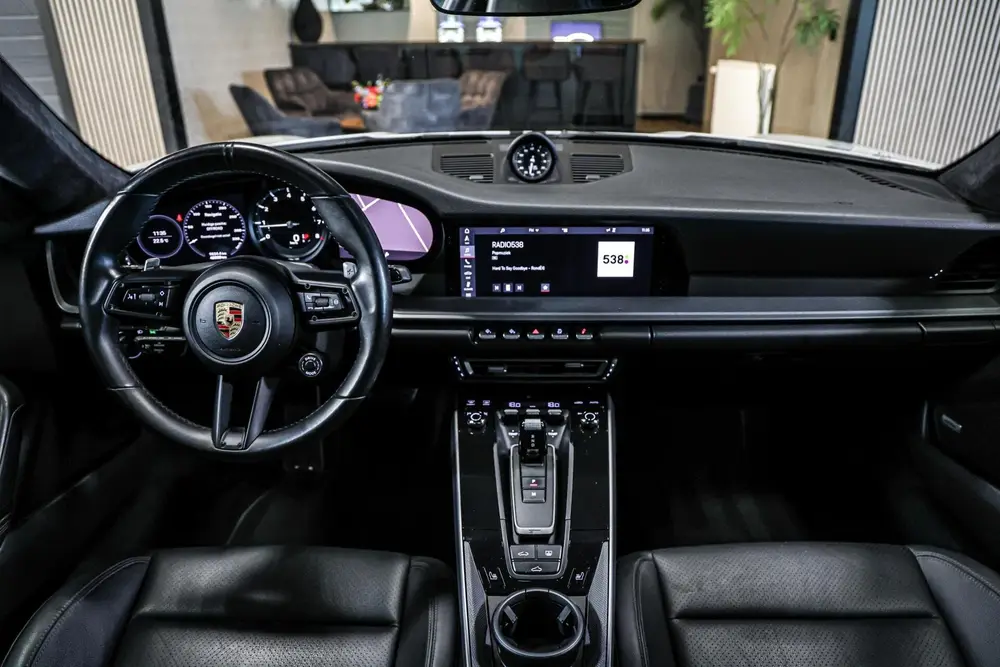 Porsche 911 3.0 Carrera S|Techart|Akrapovic|Pano|Chrono uit 2019, foto 2