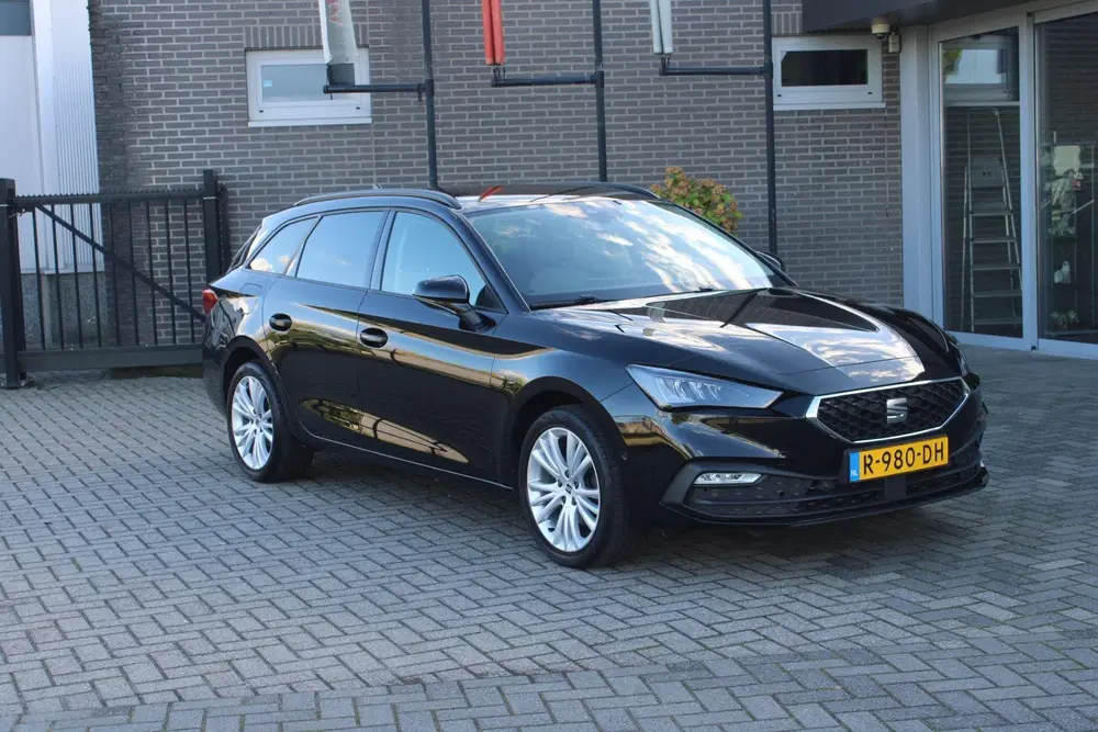 SEAT Leon 1.0 TSI Style Business Intense Led uit 2022