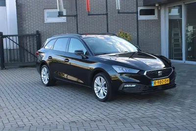SEAT Leon 1.0 TSI Style Business Intense Led uit 2022