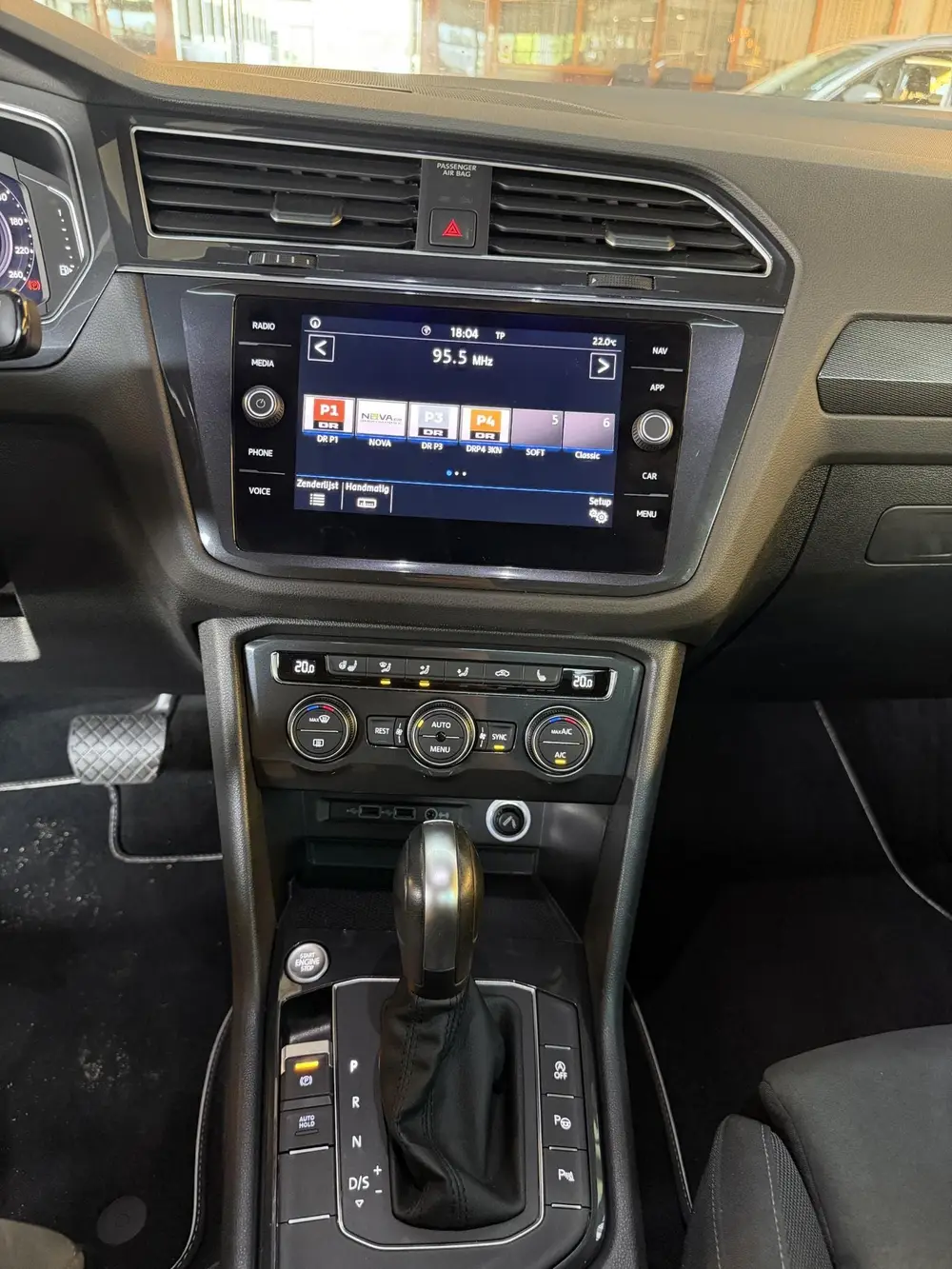 Volkswagen Tiguan 1.5 TSI ACT Highline | 52.000KM ! | Pano | uit 2020, foto 13