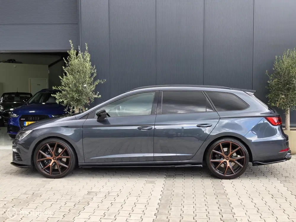 SEAT Leon Cupra 300 4DRIVE 2.0 TSI Beats uit 2020, foto 3