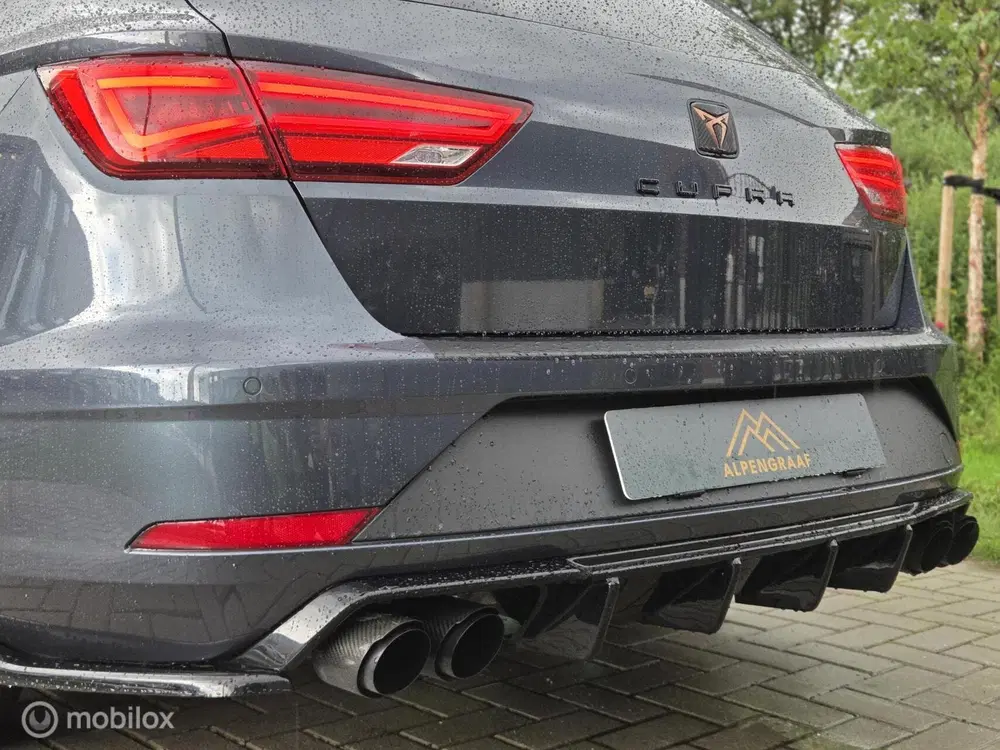 SEAT Leon Cupra 300 4DRIVE 2.0 TSI Beats uit 2020, foto 6