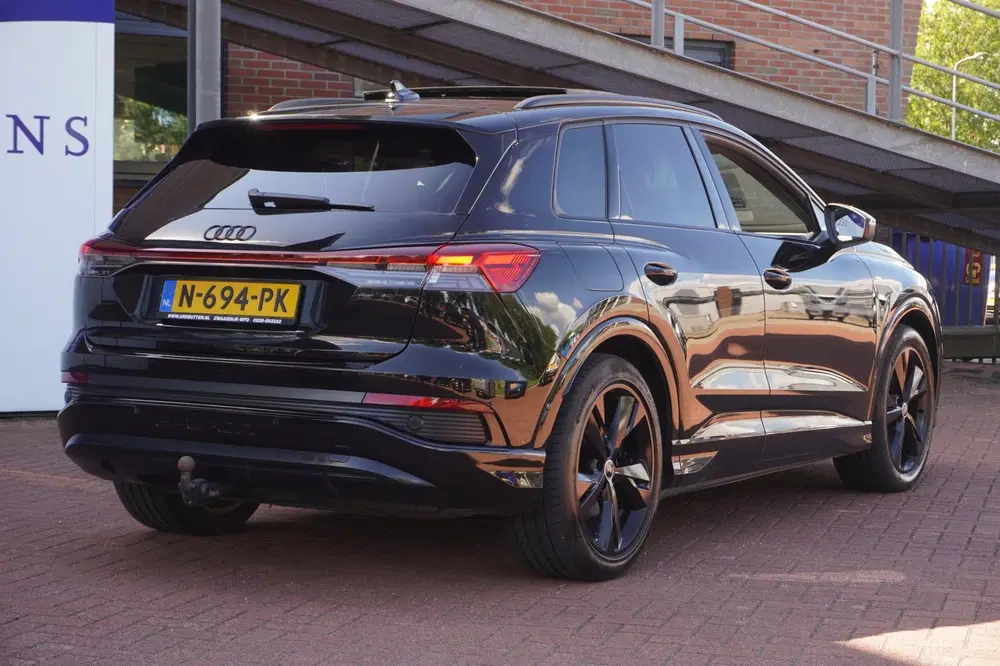 Audi Q4 e-tron 40 Launch edition S Competition 77 kWh+Led uit 2021, foto 4