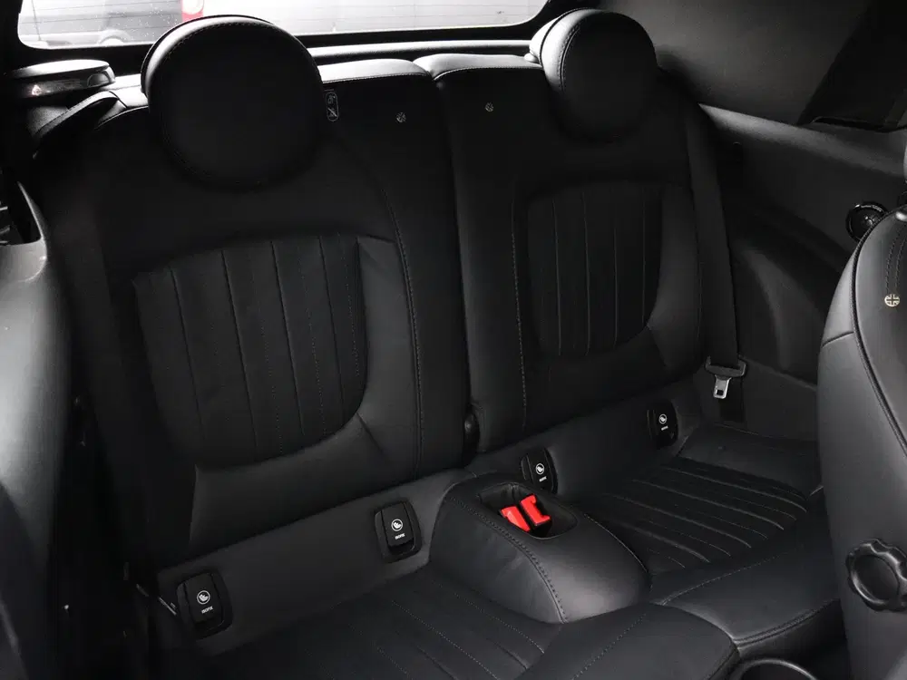 Mini Cabrio 2.0 John Cooper Works Chili uit 2021, foto 14