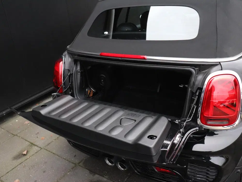 Mini Cabrio 2.0 John Cooper Works Chili uit 2021, foto 15