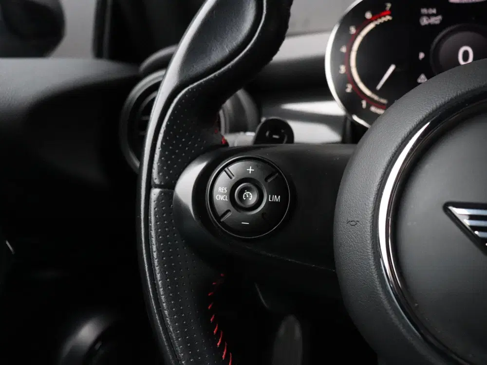 Mini Cabrio 2.0 John Cooper Works Chili uit 2021, foto 20