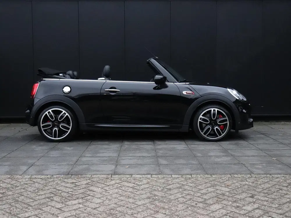 Mini Cabrio 2.0 John Cooper Works Chili uit 2021, foto 6