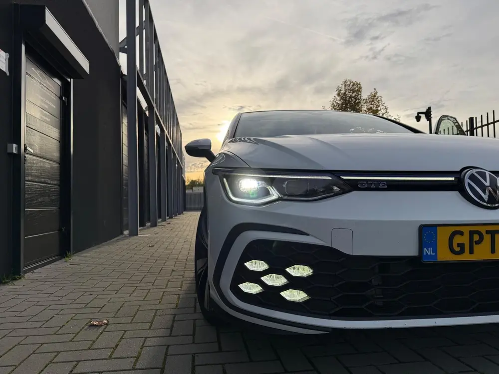 Volkswagen Golf 1.4 eHybrid GTE Pano Adaptive Virtual Voll O uit 2021, foto 10