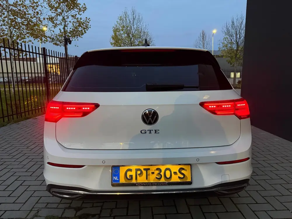 Volkswagen Golf 1.4 eHybrid GTE Pano Adaptive Virtual Voll O uit 2021, foto 17