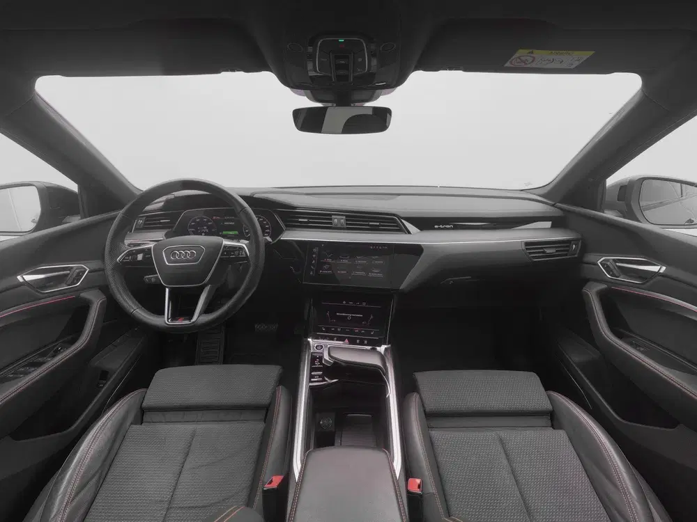 Audi e-tron 55 Quattro S-Line 95 kWh 408 PK uit 2022, foto 3