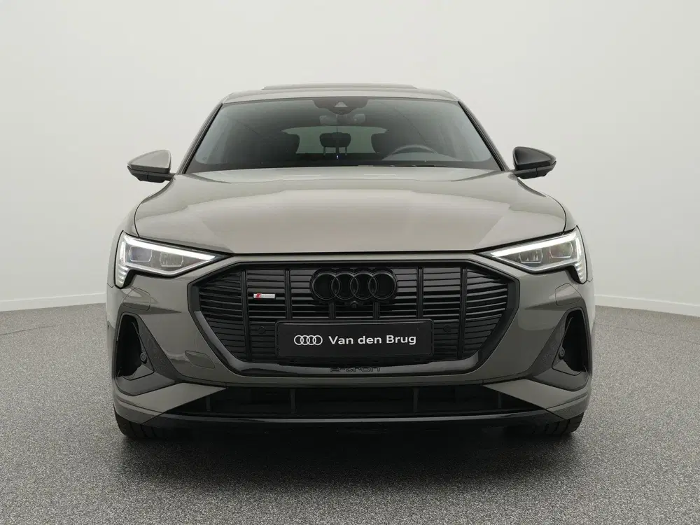 Audi e-tron 55 Quattro S-Line 95 kWh 408 PK uit 2022, foto 6