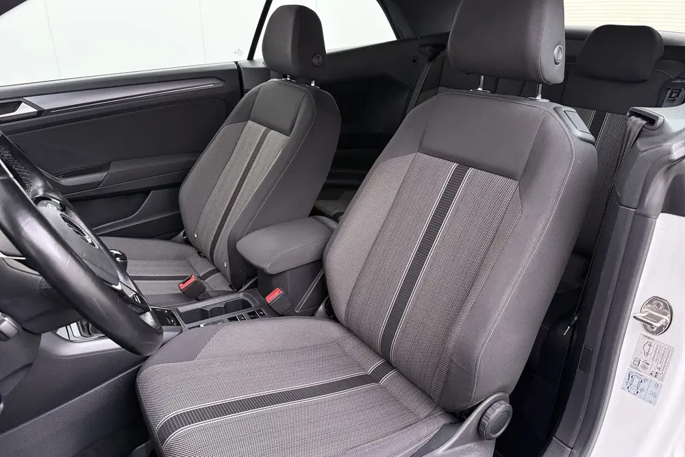 Volkswagen T-Roc Cabrio 116 PK BlackLine Camera Adap.Cruise uit 2020, foto 10
