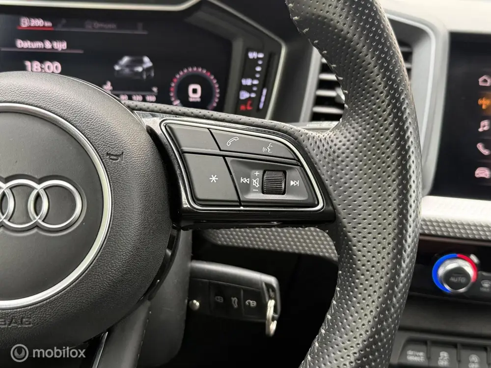 Audi A1 30 TFSI S Line Carplay Climate Cruise LED uit 2019, foto 16