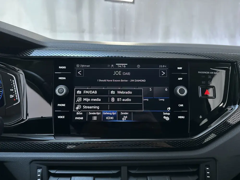 Volkswagen Polo 1.0 TSI Life Virtual Cockpit Navigatie App-C uit 2022, foto 11