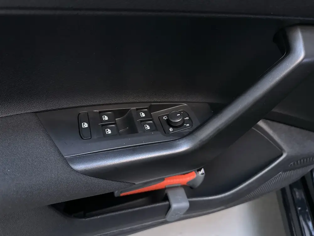 Volkswagen Polo 1.0 TSI Life Virtual Cockpit Navigatie App-C uit 2022, foto 19