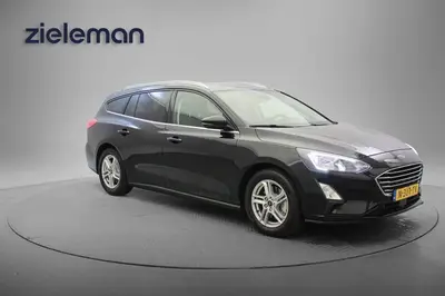 Ford Focus Wagon 1.5 EcoBlue Titanium X Business uit 2022
