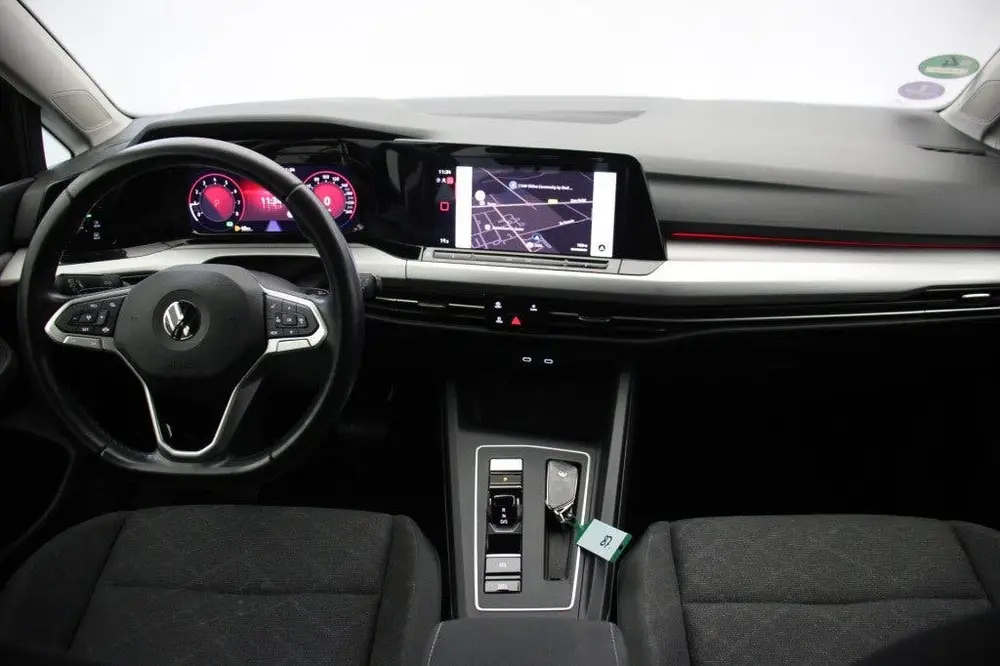 Volkswagen Golf Variant 1.0 eTSI Life Automaat - Digitaal Co uit 2022, foto 2