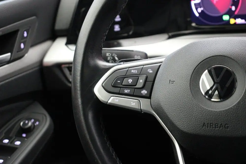 Volkswagen Golf Variant 1.0 eTSI Life Automaat - Digitaal Co uit 2022, foto 8