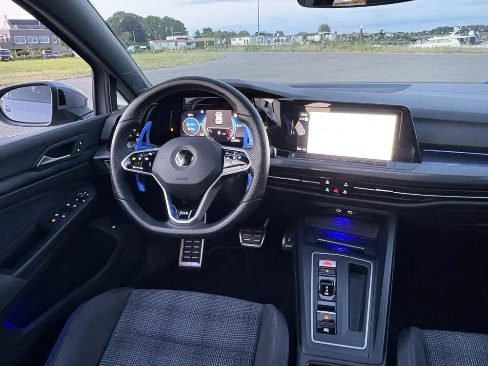 Volkswagen Golf GTE 1.4 eHybrid PANO IQ Lights Carplay uit 2021, foto 13