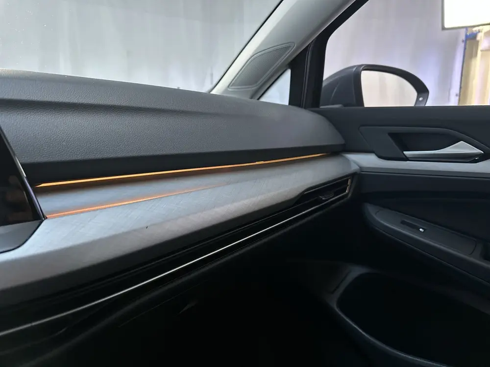 Volkswagen Golf 1.0 TSI 110pk Life Sfeerverlichting App-Conn uit 2023, foto 20