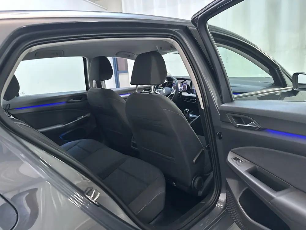 Volkswagen Golf 1.0 TSI 110pk Life Sfeerverlichting App-Conn uit 2023, foto 9
