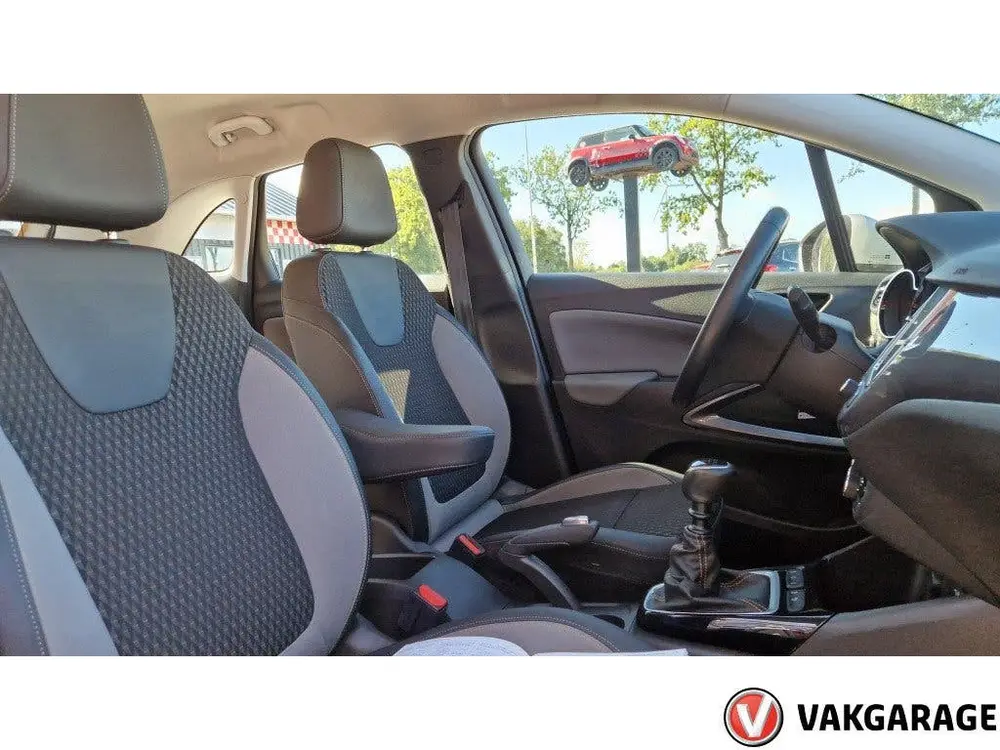 Opel Crossland 1.2 T Innovation (bj 2019) uit 2019, foto 14