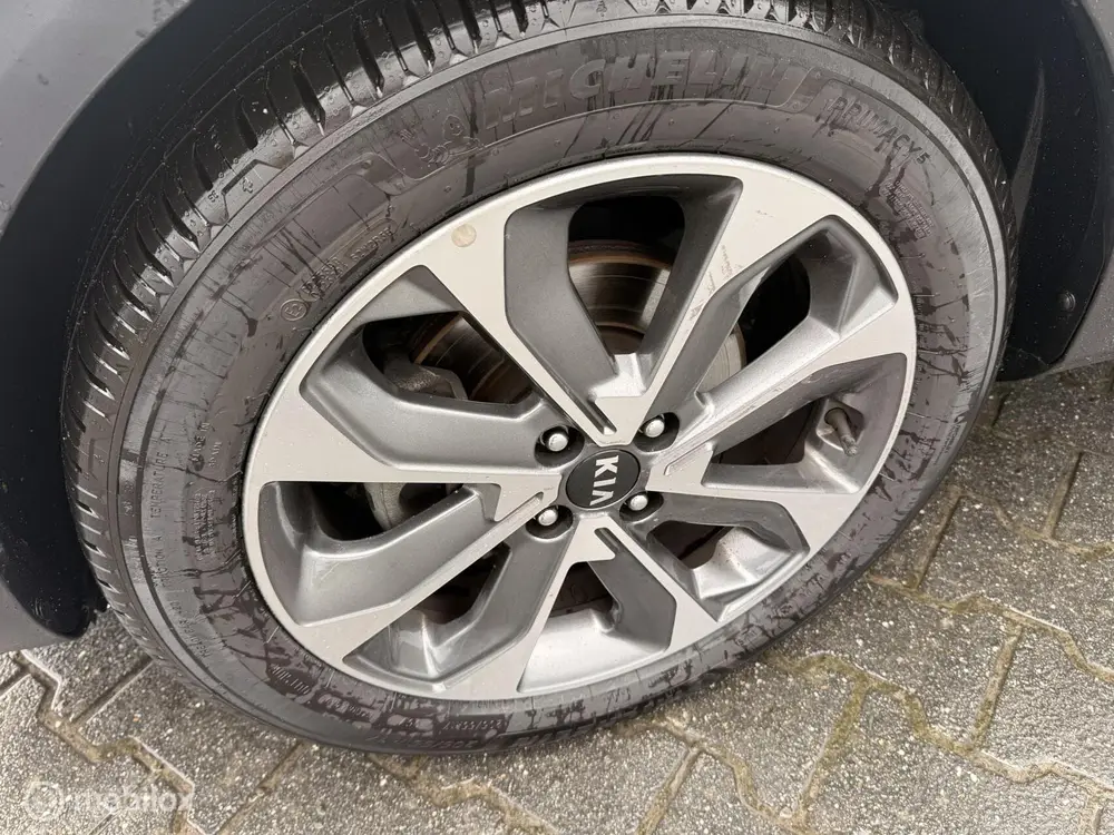 Kia Stonic 1.0 T-GDi DynamicPlusLine | Trekhaak | Camera | C uit 2019, foto 17