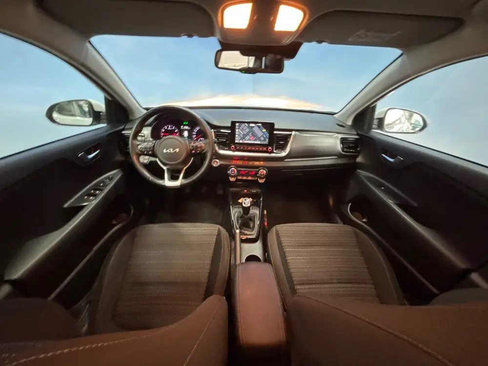 Kia Stonic 1.0 T-GDi MHEV DynamicPlusLine Navi uit 2023, foto 2