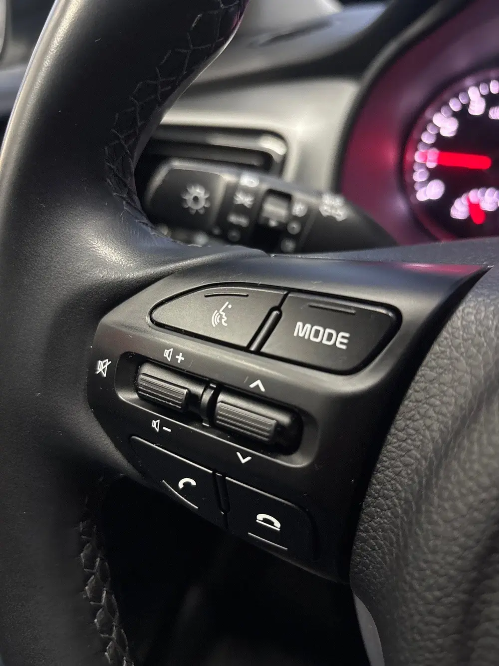 Kia Stonic 1.0 T-GDi MHEV DynamicPlusLine Navi uit 2023, foto 6