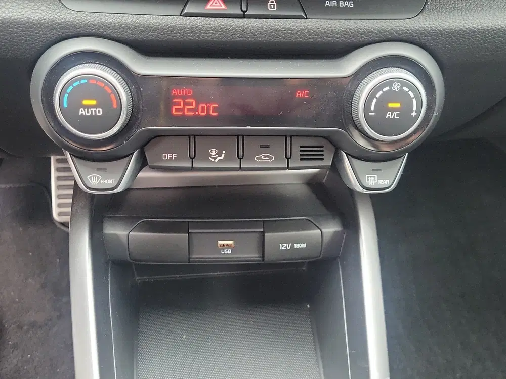 Kia Rio 1.0 T-GDi GT-line uit 2023, foto 12