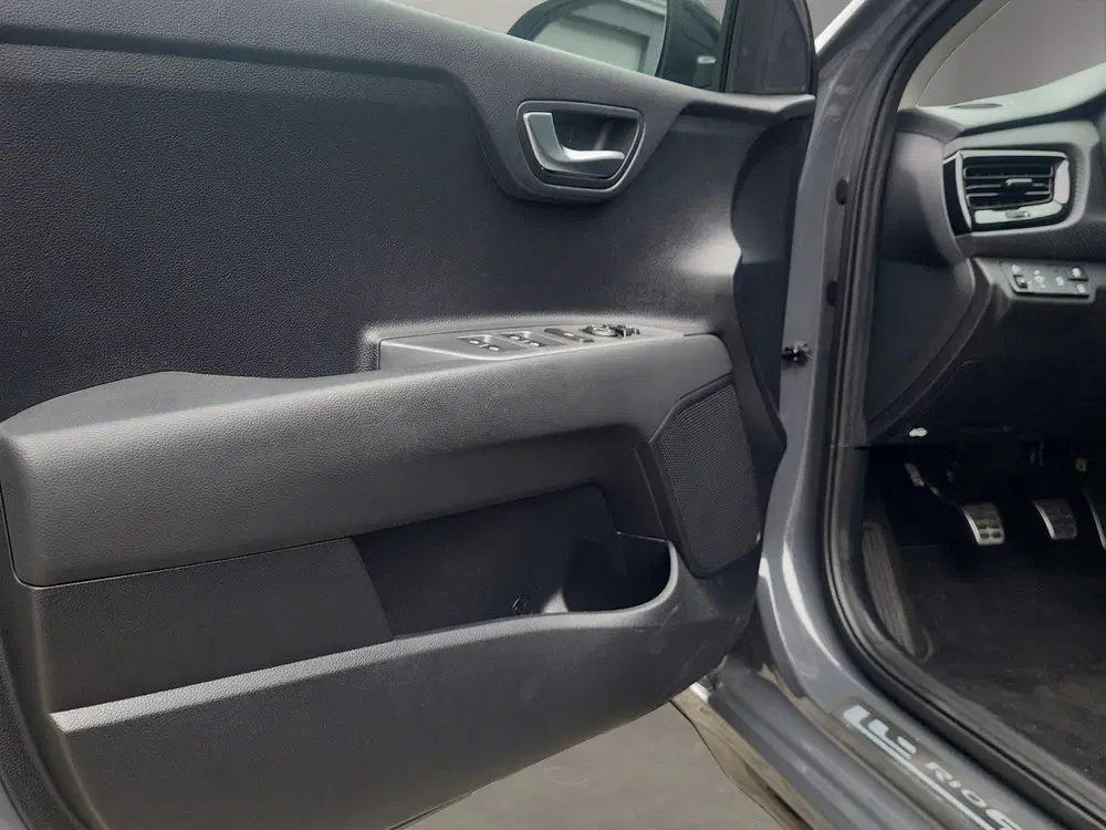 Kia Rio 1.0 T-GDi GT-line uit 2023, foto 14