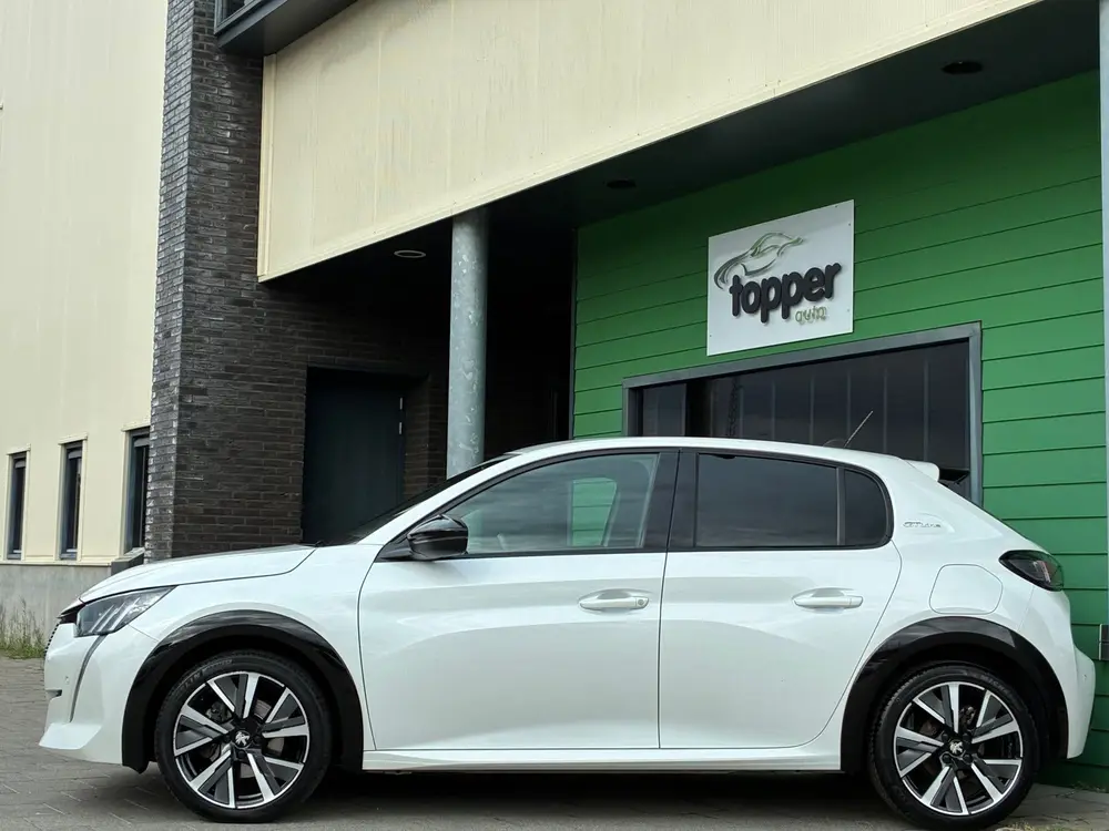 Peugeot 208 1.2 PureTech GT-Line uit 2020, foto 6