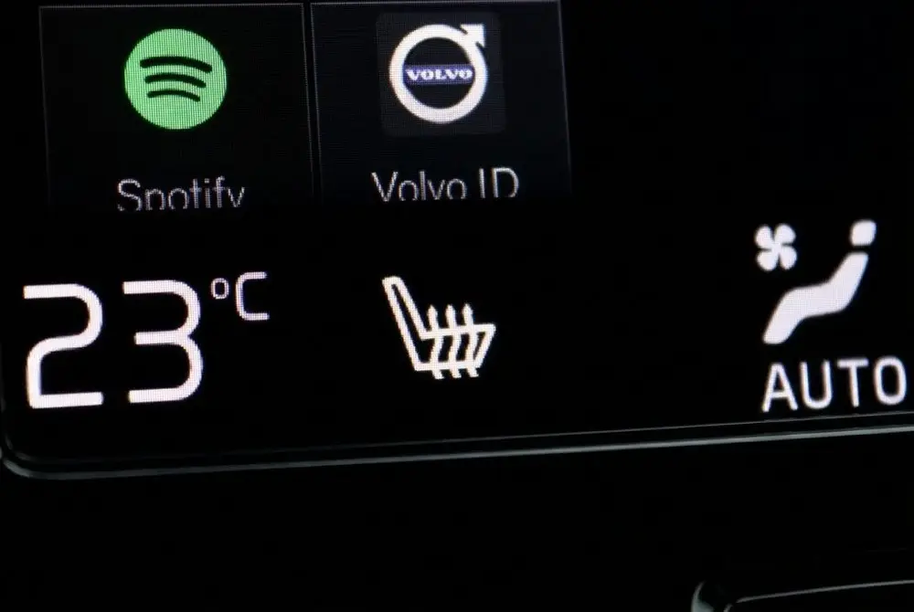 Volvo XC40 T4 R Design AWD 190 PK l Pano l Stoelverwarming l uit 2019, foto 18