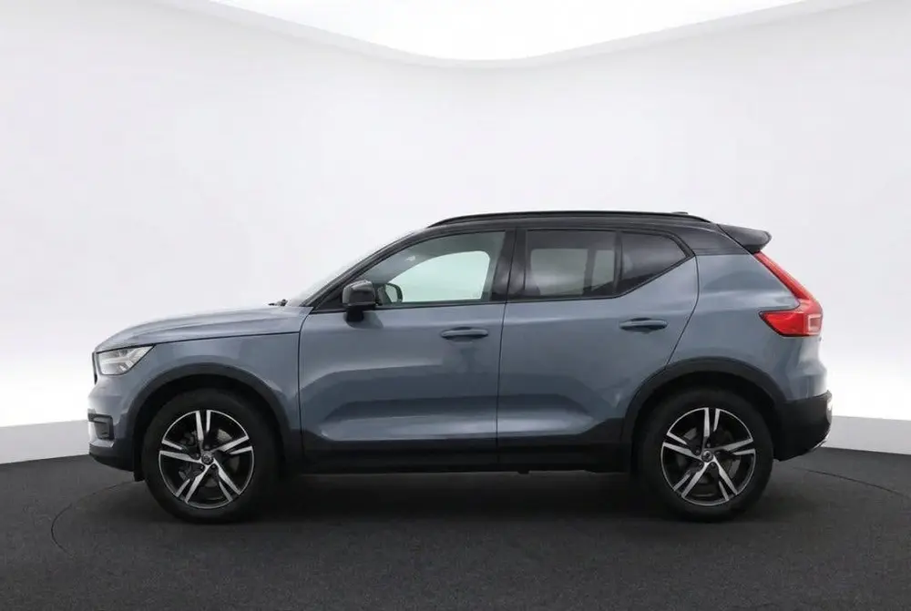 Volvo XC40 T4 R Design AWD 190 PK l Pano l Stoelverwarming l uit 2019, foto 2