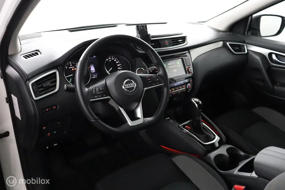 Nissan Qashqai 1.3 DIG-T N-Connecta PANO DAK / AUTOMAAT / 1e uit 2019, foto 8