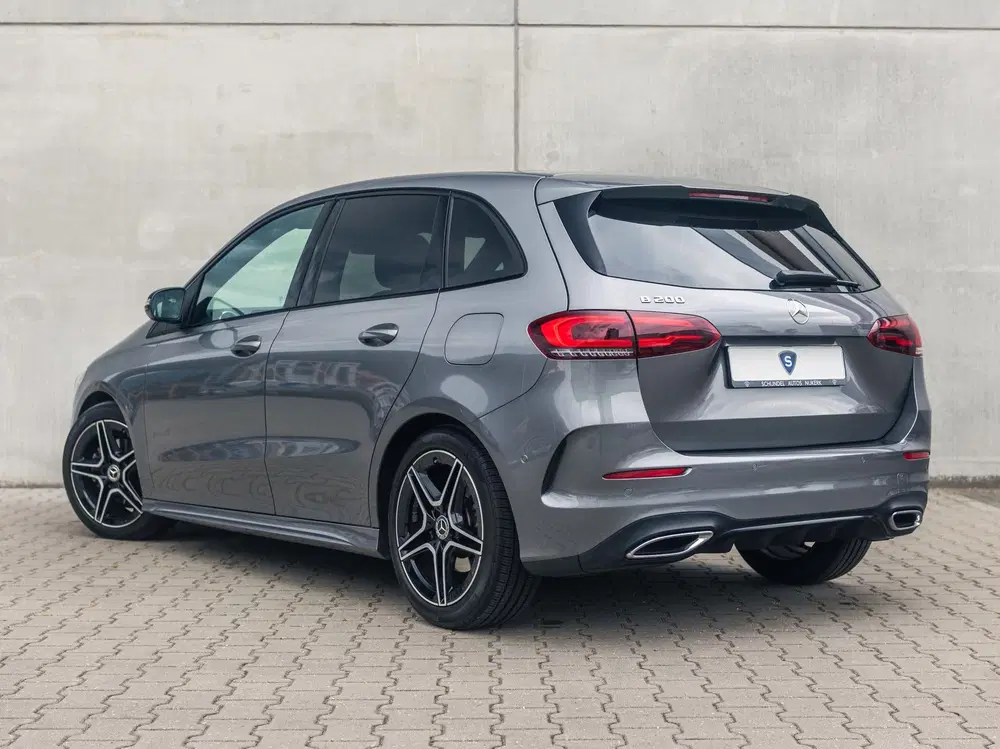 Mercedes-Benz B-Klasse 200 Business Solution AMG uit 2020, foto 11