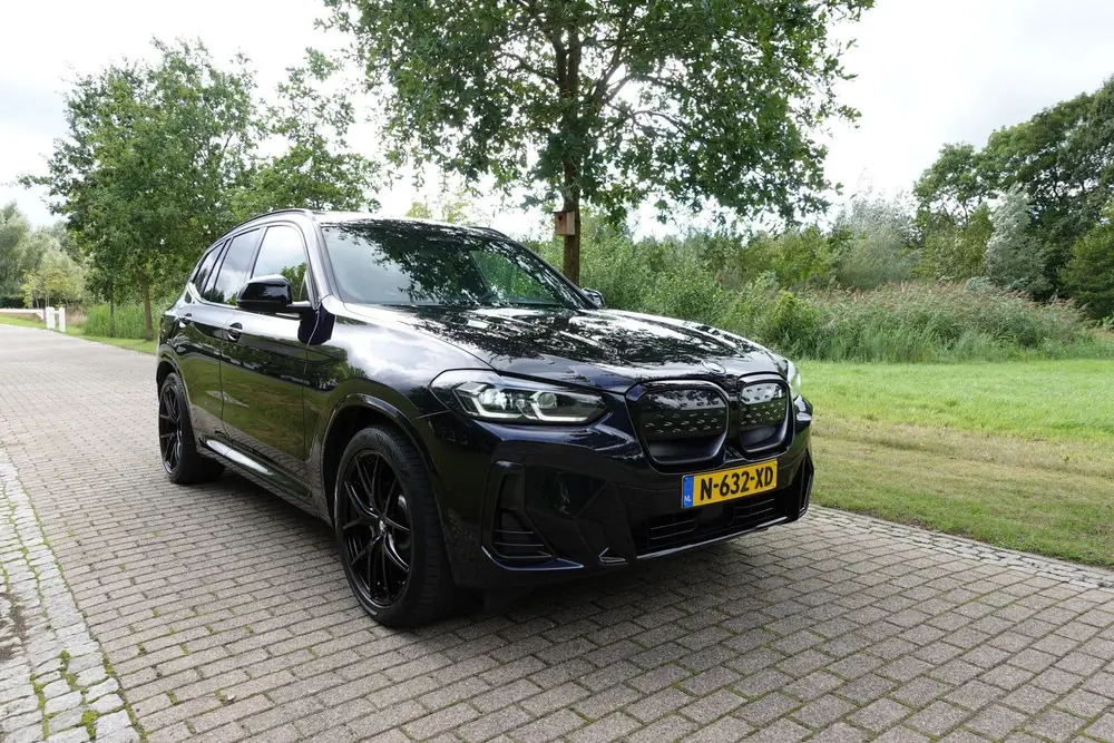 BMW iX3 Executive 80 kWh uit 2021, foto 3